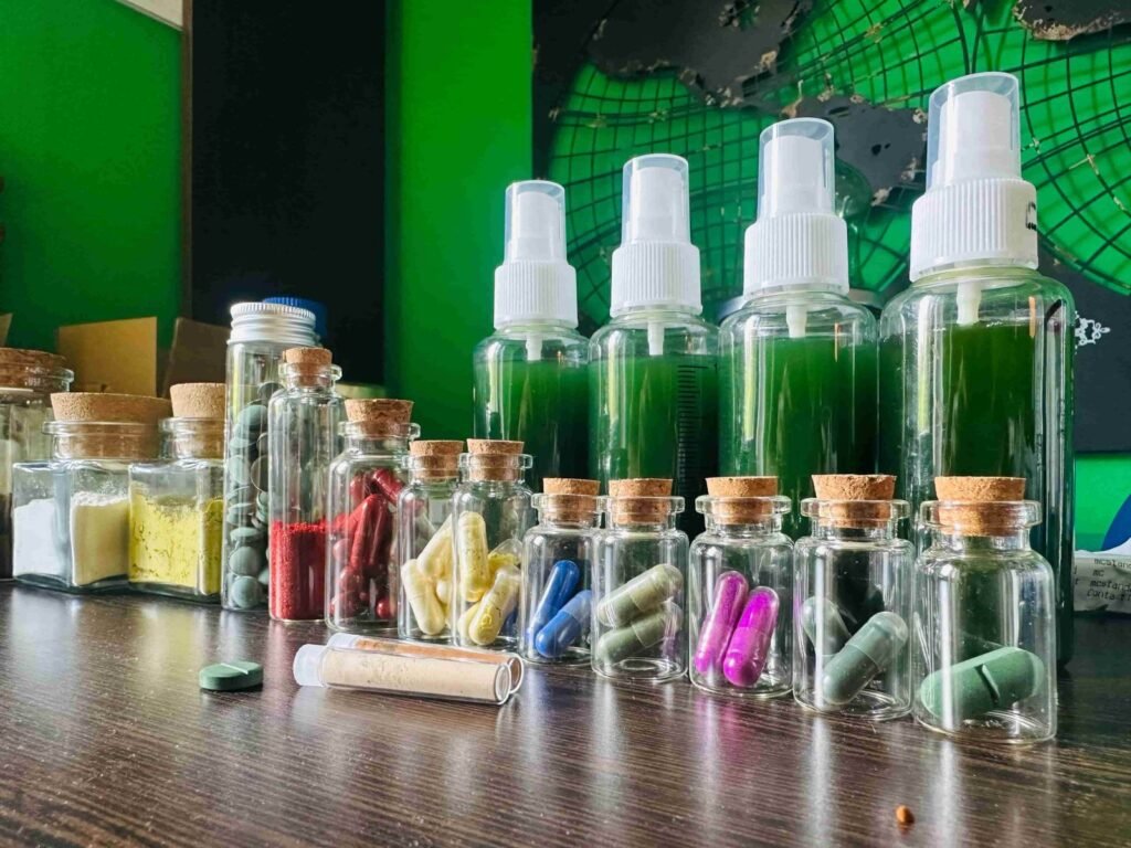 Algae ingredients formulated into capsules, tablets and cosmetic sprays